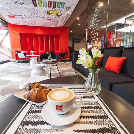 Hotel Ibis Milano Centro Esterno foto
