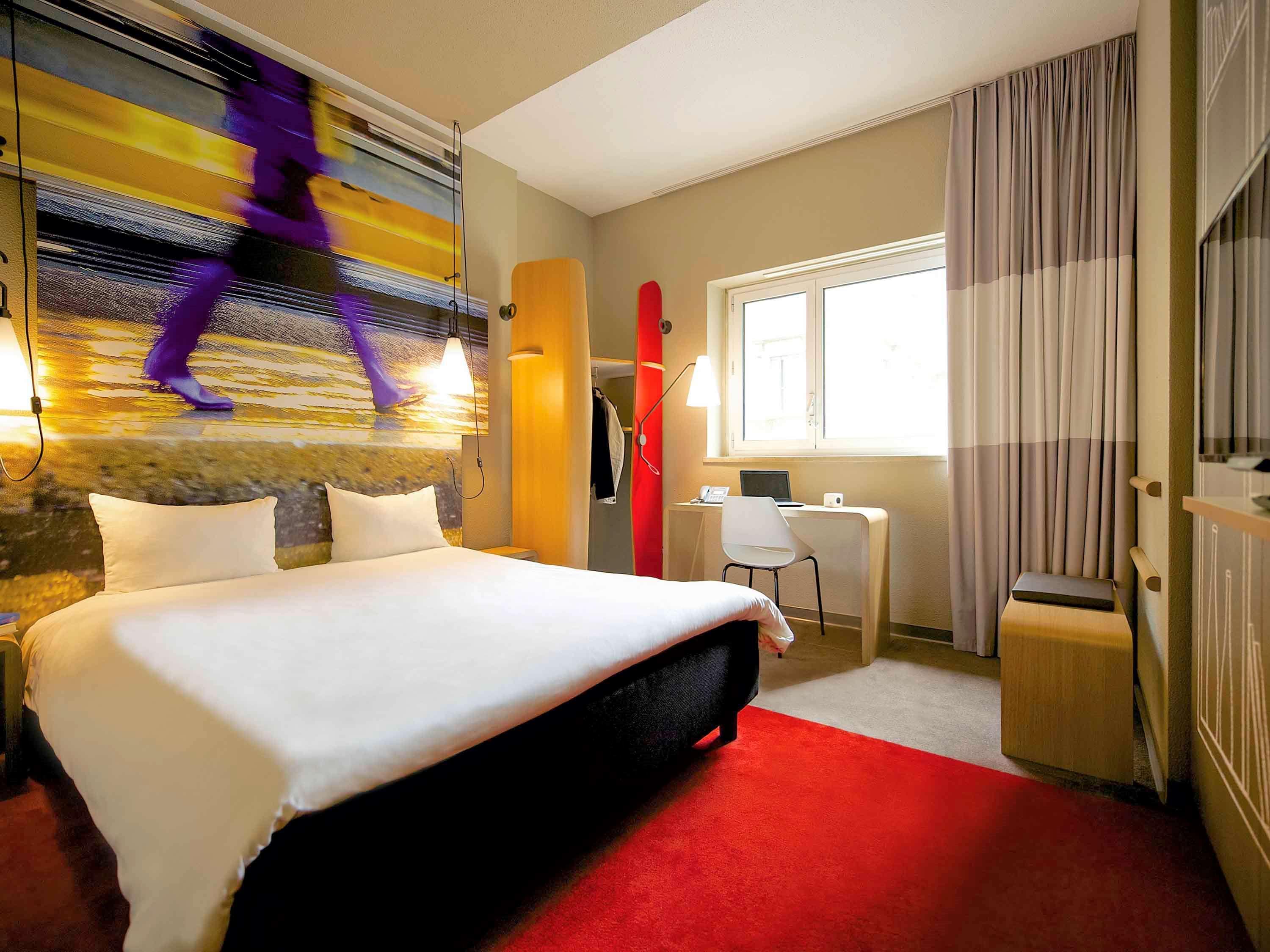 Hotel Ibis Milano Centro Esterno foto