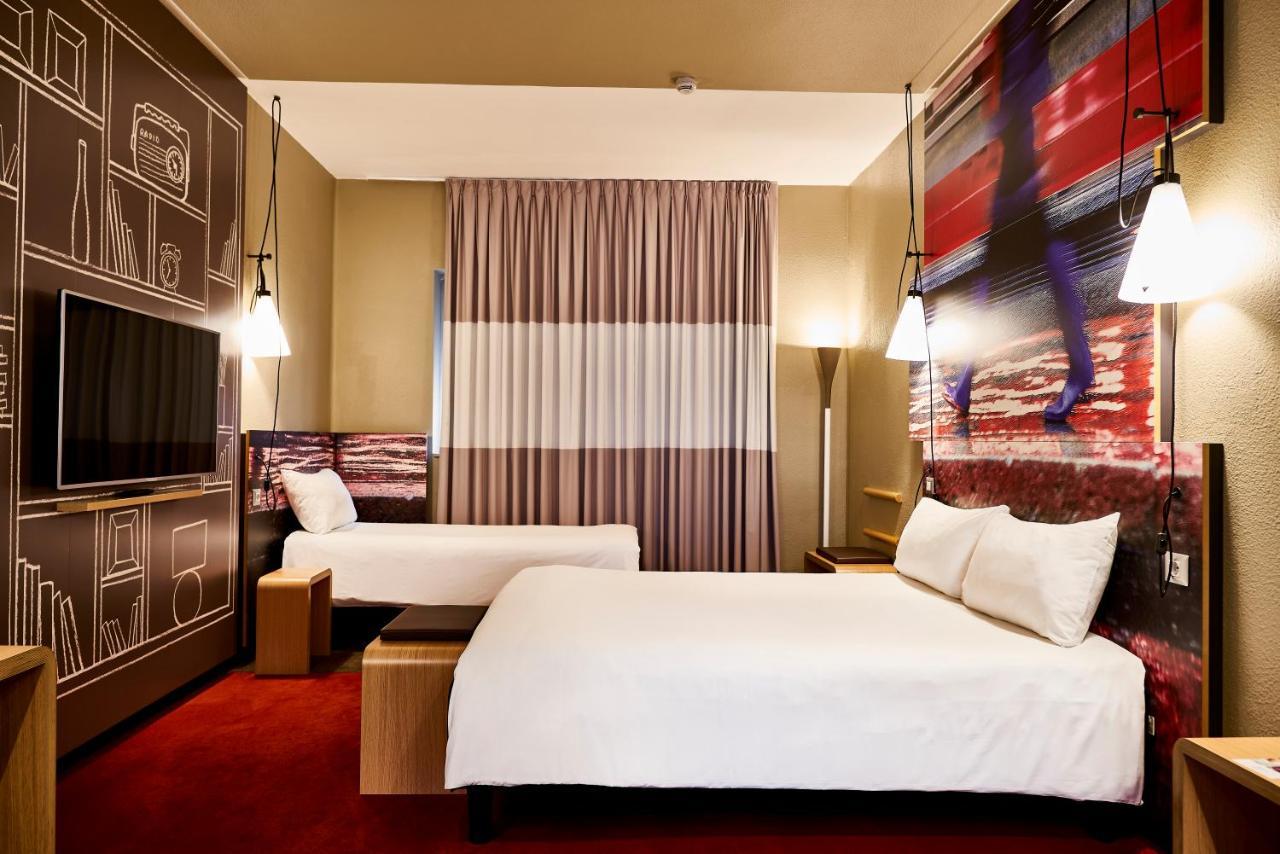 Hotel Ibis Milano Centro Esterno foto