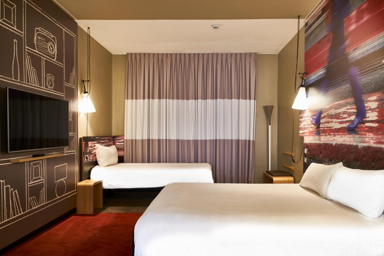 Hotel Ibis Milano Centro Esterno foto
