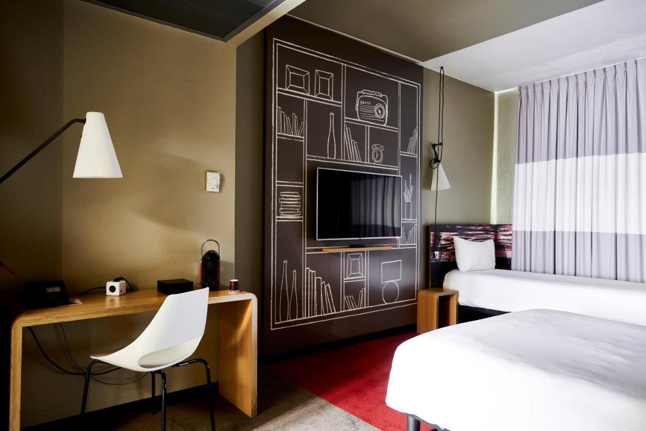Hotel Ibis Milano Centro Esterno foto