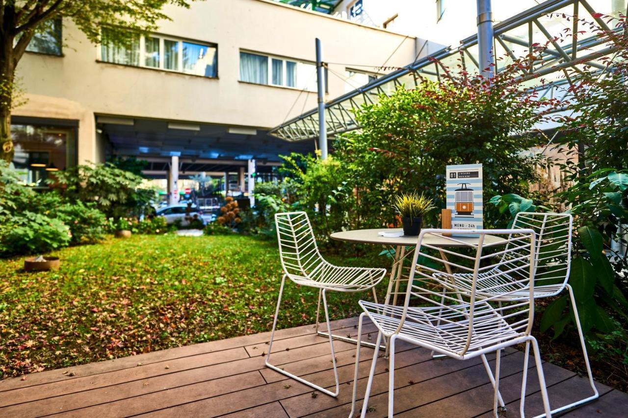 Hotel Ibis Milano Centro Esterno foto